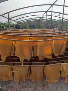 แผ่นยางธรรมชาติรมควันแบบ RSS3มาตรฐานส่งตรงจากโรงงานในเวียดนาม