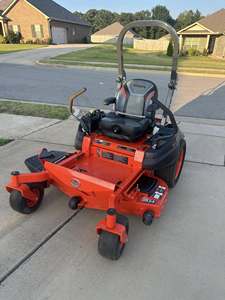 รถตัดหญ้าแบบนั่งขับ Kubota Z232KW Zero Turn ขนาด 60 นิ้ว เครื่องยนต์เบนซิน พร้อมขาย - Product Image 4
