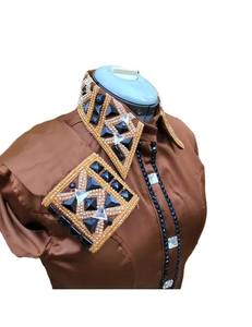 Camisa Western Show Cowgirl hecha a mano en marrón chocolate en tela de tafetán elástica para uso ecuestre - Product Image 1