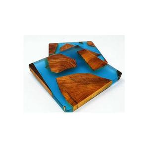 Posavasos de Resina y Madera Modernos de Primera Calidad, Forma Hexagonal, Calidad Sólida, 100% Hechos a Mano, Acabado Sólido - Product Image 3