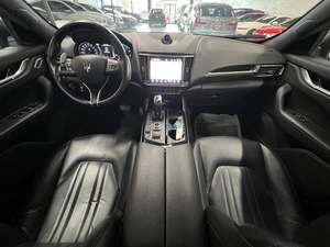 Increíble Maserati Levante Modena AWD 2023 Usado en Perfectas Condiciones, con Poco Kilometraje, en Existencia, Ofrecido a una Fantástica Oferta - Product Image 3