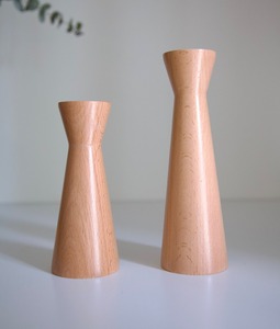 Paire de bougeoirs en bois massif de qualité supérieure, tournés à la main, bougeoirs coniques modernes en bois, lot de 2 - Product Image 6