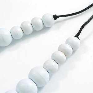 Collar de resina epoxi esmaltada colorida Estilo de Ángel moderno Diseños personalizados Ligero y duradero de moda - Product Image 3