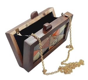 Pochette en bois pour femme au prix d'usine, élégante et stylée, avec détails artistiques faits à la main - Product Image 6
