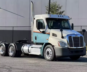 รถบรรทุกพร้อมใช้งาน ปี 2017 2018 สำหรับ Freightliner Cascadia 113 Day Cab ขับขวา/ซ้าย มือสอง ส่งเร็ว - Product Image 3