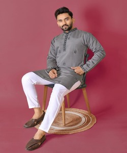 VAL-MOTI DE SOIE ROMAINE ATTRACTIVE TRAVAIL À LA MAIN KURTA PAYJAMA VÊTEMENT DE FÊTE PRIX DE GROS VÊTEMENT ETHNIQUE khaadi kurta pour hommes - Product Image 1