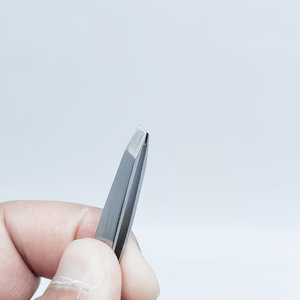 แหนบถอนขนคิ้วด้วยทรายปลายเอียงดีไซน์แบบมืออาชีพ - Product Image 2