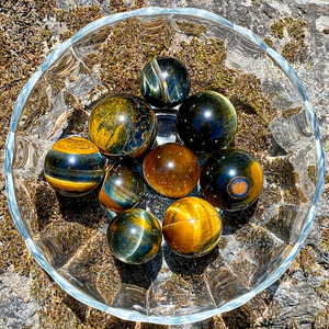 Esfera de Ojo de Tigre Azul y Amarillo Natural al por Mayor, Bola de Ojo de Tigre Pulida con Reflejos Azules para Decoración del Hogar - Product Image 2