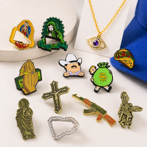 Épingles en émail personnalisées avec logo, fabriquées par une usine OEM professionnelle, représentant des icônes religieuses, pour les événements ecclésiastiques et les cadeaux. - Product Image 4