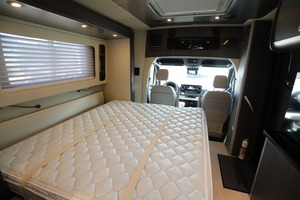 OFERTA Nuevo 2025 A-i-r-s-t-r-e-a-m RV A-t-l-a-s MURPHY SUITEB El Mejor Rendimiento de Alojamiento Disponible en Venta - Product Image 5