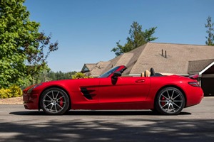 Mercedes-Benz SLS AMG GT Roadster Nuevo, Impecable, Deportivo, SUV, Diésel, Semiautomático, Diseñado para la Emoción y la Elegancia - Product Image 2