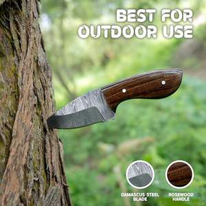 Cuchillo de caza y camping hecho a mano de acero de Damasco con mango de madera, tipo Skinner, con hoja fija, mini, para colgar en el cuello o como llavero. - Product Image 2