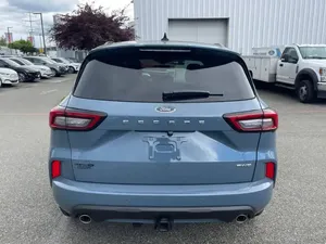 Ford Escape 2024 impecablemente limpio - Product Image 4