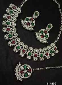 <b>Indian</b> Jewelry Flower Shape Gold Plated Traditional Motipearl Kundan Studded Choker Necklace Earring Mangtika <b>Jewellery</b> <b>Set</b> - Product Image 2