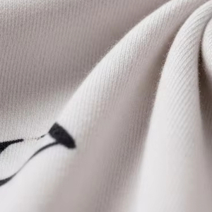 Ropa de Dormir de Mujer de Algodón y Poliéster Suave con Estampado Digital, Tela Suave y Cómoda para Usar en Casa, Conjuntos Familiares a Juego - Product Image 1