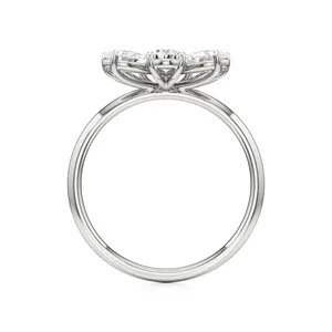 Anillo de Diamantes Florence - Elegante Anillo de Diamantes Solitario para Mujer - Product Image 4