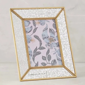 Hanging wall decorative Hexagonal <b>glass</b> <b>photo</b> <b>frame</b> Herbarium specimen metal <b>photo</b> <b>frame</b> for Wedding <b>Photos</b> Decoration - Product Image 4