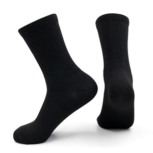 Chaussettes de sport en coton avec logo personnalisé pour hommes Chaussettes de sport respirantes en usine Vêtements de sport décontractés et athlétiques - Product Image 3