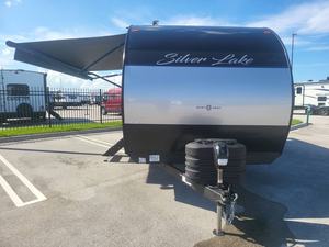 2025 E-A-S-T ที่เป็นมิตรกับงบประมาณขายส่งไปยัง W-E-S-T S-I-L-V-E-R L-A-K-E 1800RB - Product Image 4