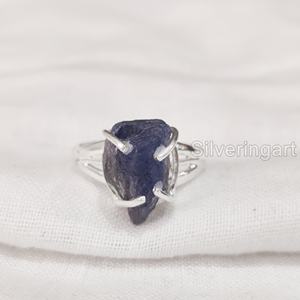 Bijoux en pierre brute Bague pour femme Tanzanite naturelle Pierre précieuse brute Décembre Pierre de naissance Boho Bague en argent sterling 925 faite à la main - Product Image 3