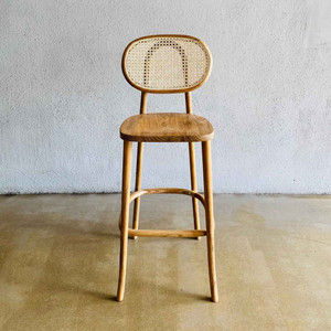 Alano Tabouret de bar en bois de teck massif de haute qualité avec accent de rotin réglable pour une utilisation intérieure ou extérieure pour la maison ou l'hôtel - Product Image 1