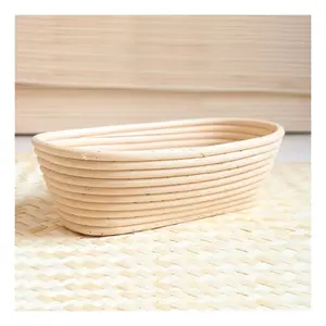Natural handmade wholesale cheap price OEM rattan oval bread banneton proofing basket with fabric liner