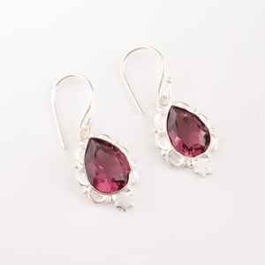 Boucles d'oreilles en argent sterling plaqué or avec pierre précieuse rhodolite, forme de goutte de poire, fabrication artisanale, bijoux élégants pour femmes, cadeau de fête - Product Image 5