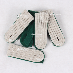 Épaulettes d'épaule en velours rembourrées personnalisées conception unique uniforme de grade d'officier britannique pour capitaines lingots confortables - Product Image 3