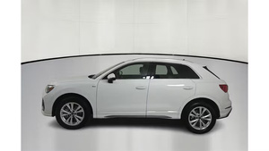 Audi Q3 ปี 2024 รุ่น S Line Premium 45 TFSI สภาพดี ใช้งานน้อย - Product Image 4