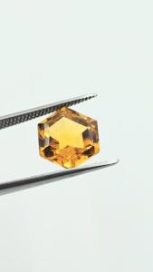 พลอยซิทรินสีเหลืองคุณภาพสูงทรงเหลี่ยมสำหรับทำเครื่องประดับ ขนาดและรูปทรงตามสั่ง รับรองโดยบุคคลที่สาม ราคาขายส่ง - Product Image 3
