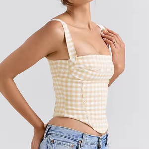 เสื้อครอปแขนกุดทรงสลิมฟิต คอวี ปักโลโก้ด้านหน้า สไตล์ลำลอง สำหรับออกกำลังกาย ผ้าถัก ปี 2025 ขายส่งแบบ OEM สำหรับผู้หญิง - Product Image 4