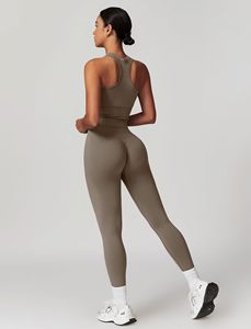 Vente en gros d'ensembles de yoga avec logo personnalisé ensembles d'entraînement pour femmes vêtements de yoga ensembles de gymnastique respirants fabriqués au Pakistan - Product Image 2