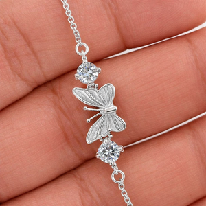 Pulsera Clásica de Plata de Ley con Baño de Rodio y Mariposa con Circonitas de Rhaya Jewels para Fiestas de Boda Infantiles y Regalos - Product Image 3