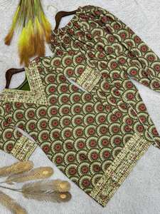 ชุดเซ็ตผ้าเครปธรรมชาติแท้พิมพ์ลายดิจิทัลแบบดั้งเดิมสำหรับผู้หญิง สไตล์ดอติ ใส่ได้ทุกฤดู เหมาะสำหรับงานแต่งงาน - Product Image 5