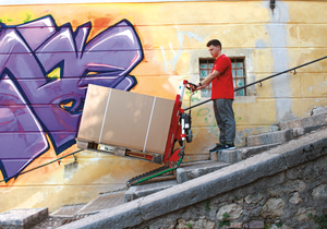 Chariot élévateur électrique pour escaliers ZONZINI Domino PT, capacité de 450 kg - Product Image 3