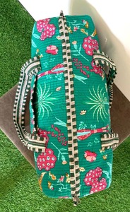 Bolsa de Viaje Deportiva de Lona de Algodón Floral, Hecha a Mano, Informal, Duradera, de Gran Capacidad, Ecológica, de Lujo, con Cierre de Cremallera, Verde Acolchada - Product Image 4