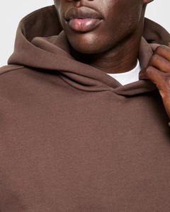 Sweat-shirt vierge personnalisable en gros avec broderie et impression de logo sur mesure, disponible en tissu mélangé coton-polyester léger - Product Image 4