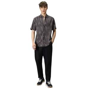 เสื้อเชิ้ตสีชมพูลายแถบสีซีดสำหรับผู้ชายเสื้อเชิ้ตลำลองใส่สบายน้ำหนักเบาเหมาะสำหรับฤดูร้อนหรือตอนเย็น - Product Image 1