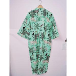 Kimono indio hecho a mano Boho Loungewear Floral de algodón Batas de baño de temporada de primavera con estilo de estampado indio - Product Image 2