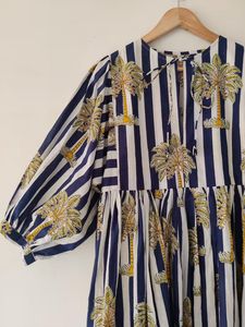 Robe mi-longue, Mini robe, robe longue à imprimé bloc de palmier, col profond avec ficelle - Product Image 2