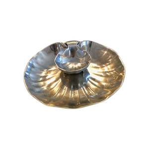 Plateau de fête de style moderne Plateau à croustilles et à trempette en métal et en aluminium Plat de service de cuisine au design des feuilles Plateau en métal du milieu du siècle - Product Image 6