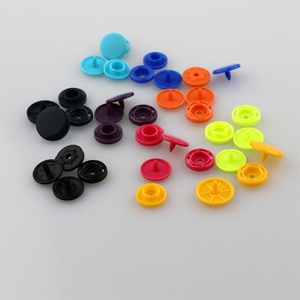 <span class=keywords><strong>2025</strong></span> Tùy Chỉnh 13Mm Màu Sắc Nhựa <span class=keywords><strong>Snap</strong></span> Nút Đầy Màu Sắc Nhựa Pom Cho Quần Áo Tùy Chỉnh Đầy Màu Sắc Nhựa Pom <span class=keywords><strong>Snap</strong></span> Nút - Product Image 3