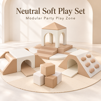 Ensemble de jeux modulaire de luxe beige avec tunnel d'escalade et piscine à balles pour location événementielle et centres d'activités pour enfants