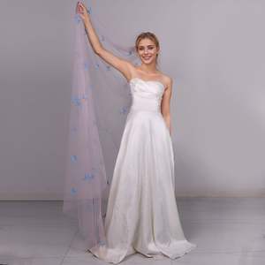 Peineta para el Cabello Bridella M110-P, Color Marfil, con Malla y Pedrería, Cómoda y Elegante para Decoración del Cabello de Novias, Bodas y Eventos Formales - Product Image 1