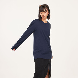 T-shirts basiques en jersey à manches longues bleu marine pour femmes respirants à séchage rapide et anti-rétrécissement fabriqués en Thaïlande bon prix tissu en coton - Product Image 4