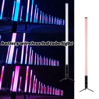 8 tubes LED par étui de vol 360 degrés à piles Tube LED Matrix Light avec contrôle Pixel Remote et Wifi Wireless App