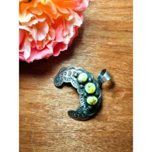 Pendentif artisanal vintage en argent sterling avec variscite Chimney Butte Palomino, serti clos, incrustation turquoise, motif numéroté - Product Image 4
