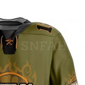 Meilleures ventes : Uniformes de hockey sur glace respirants 100 % polyester à marque privée – Couleurs et logo personnalisés, haute qualité, ensembles unisexes pour adultes, coupe courte - Product Image 5