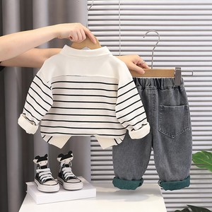 Set Due Pezzi per Neonati Maschi: Camicia a Maniche Lunghe e Pantaloncini in Cotone con Stampa Cartoon per Primavera e Autunno - Product Image 4