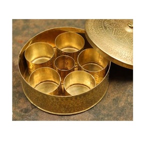 กล่องเครื่องเทศทองเหลืองมาใหม่กล่องเครื่องเทศพร้อมช่องใส่เจ็ดช่องกล่องเก็บเครื่องเทศสำหรับห้องครัวอินเดีย - Product Image 4